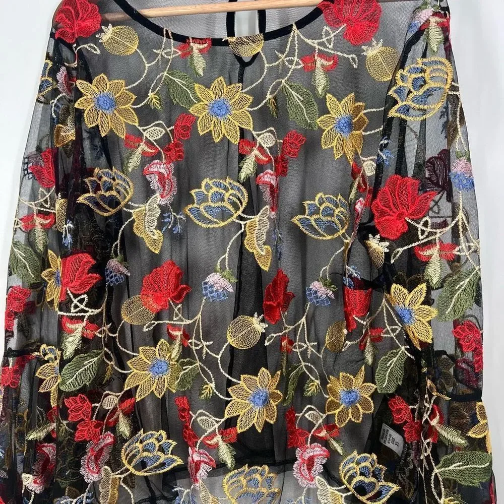 Impulsive Sheer Embroidered Floral Top - Picture 7 of 11